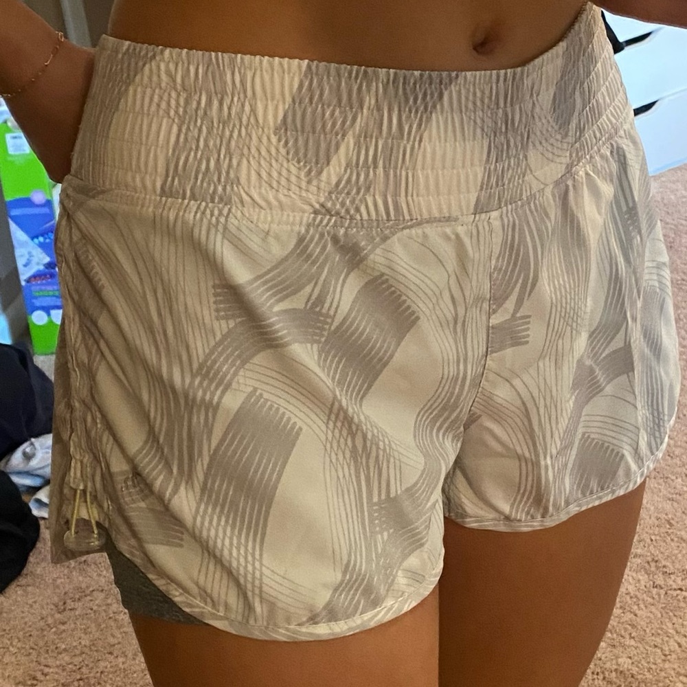 SPORT SHORTS